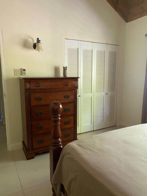 Sunset Palms & Villa Management Ltd Richmond Extérieur photo
