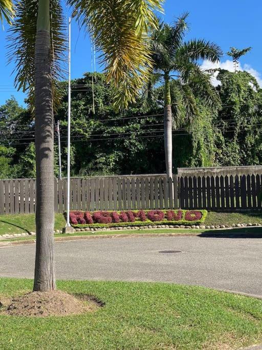 Sunset Palms & Villa Management Ltd Richmond Extérieur photo